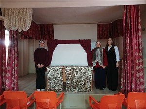 Öğrencilerimizden Anlamlı Etkinlik: Karagöz ve Hacivat Sahnede!